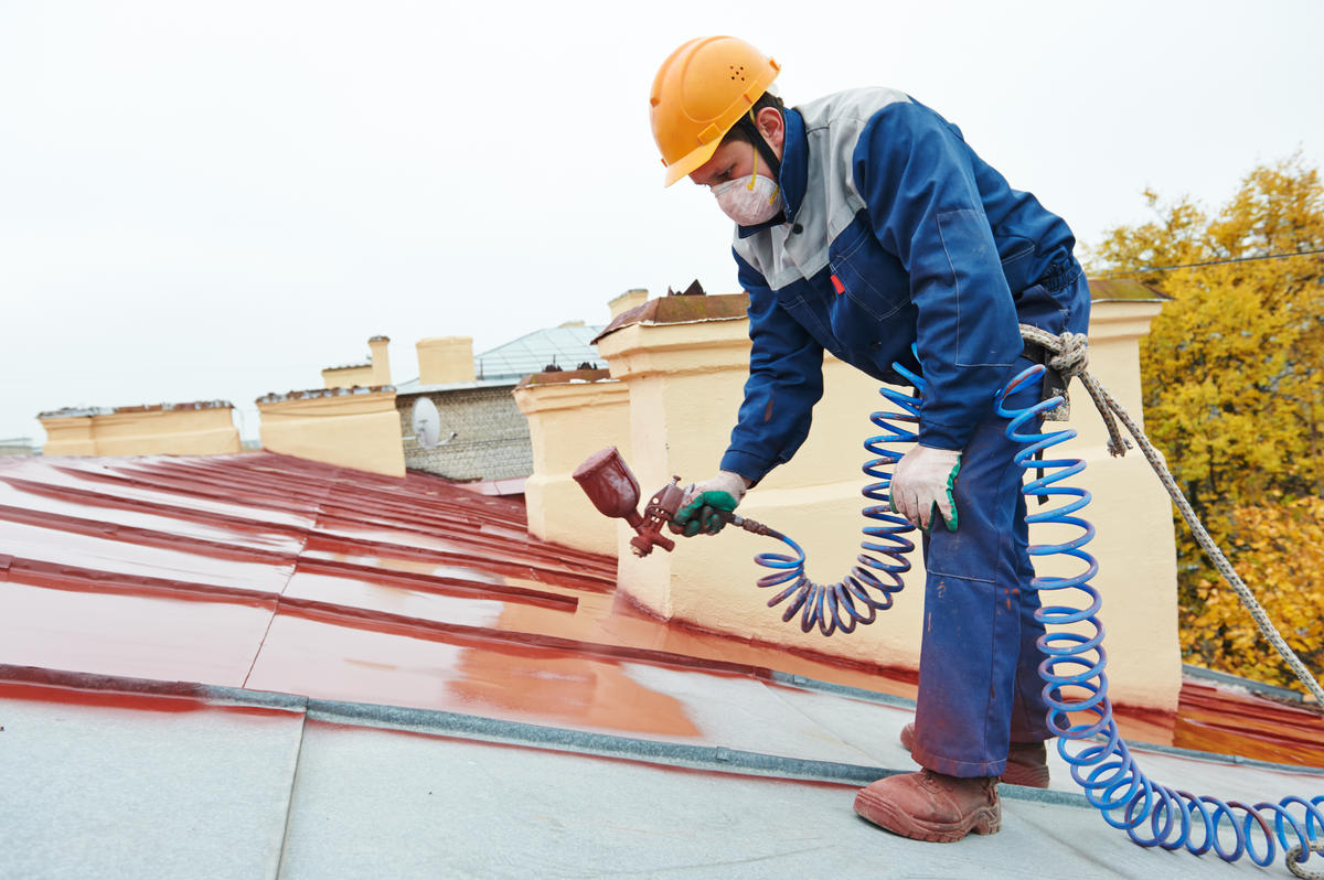 La rénovation de toiture : avantages, prix et entretien